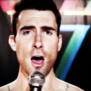 Maroon 5 - Moves Like Jagger ft. Christina Aguilera (Official Music Video)