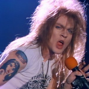 Guns N' Roses - Welcome To The Jungle